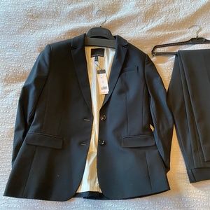 Banana Republic 2-piece black suit 4P NEW